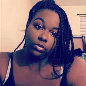 Meet your Posher, Alexandra